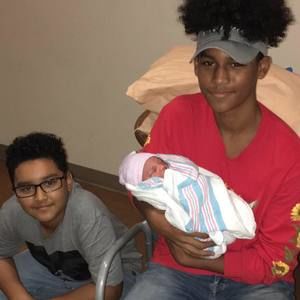 Meet your Posher, Dennis